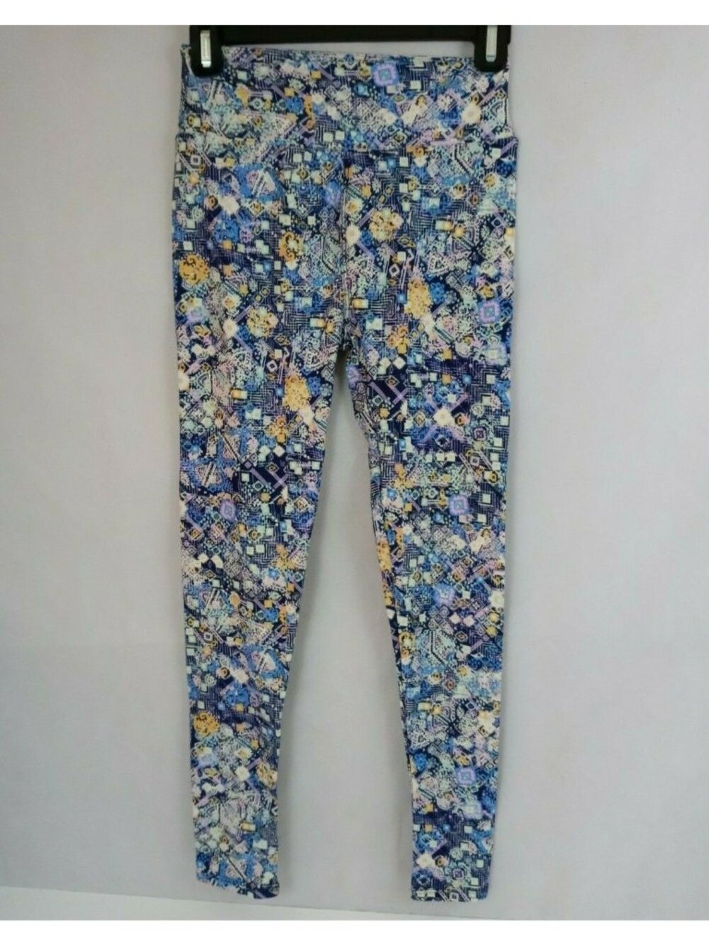 New LuLaRoe One Size Leggings Black With Pastel Abstract Design